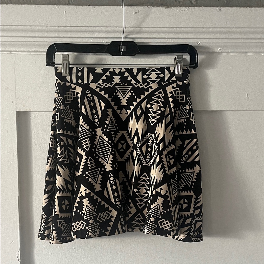 Victoria's Secret PINK Black and Cream Geometric Pattern Skirt